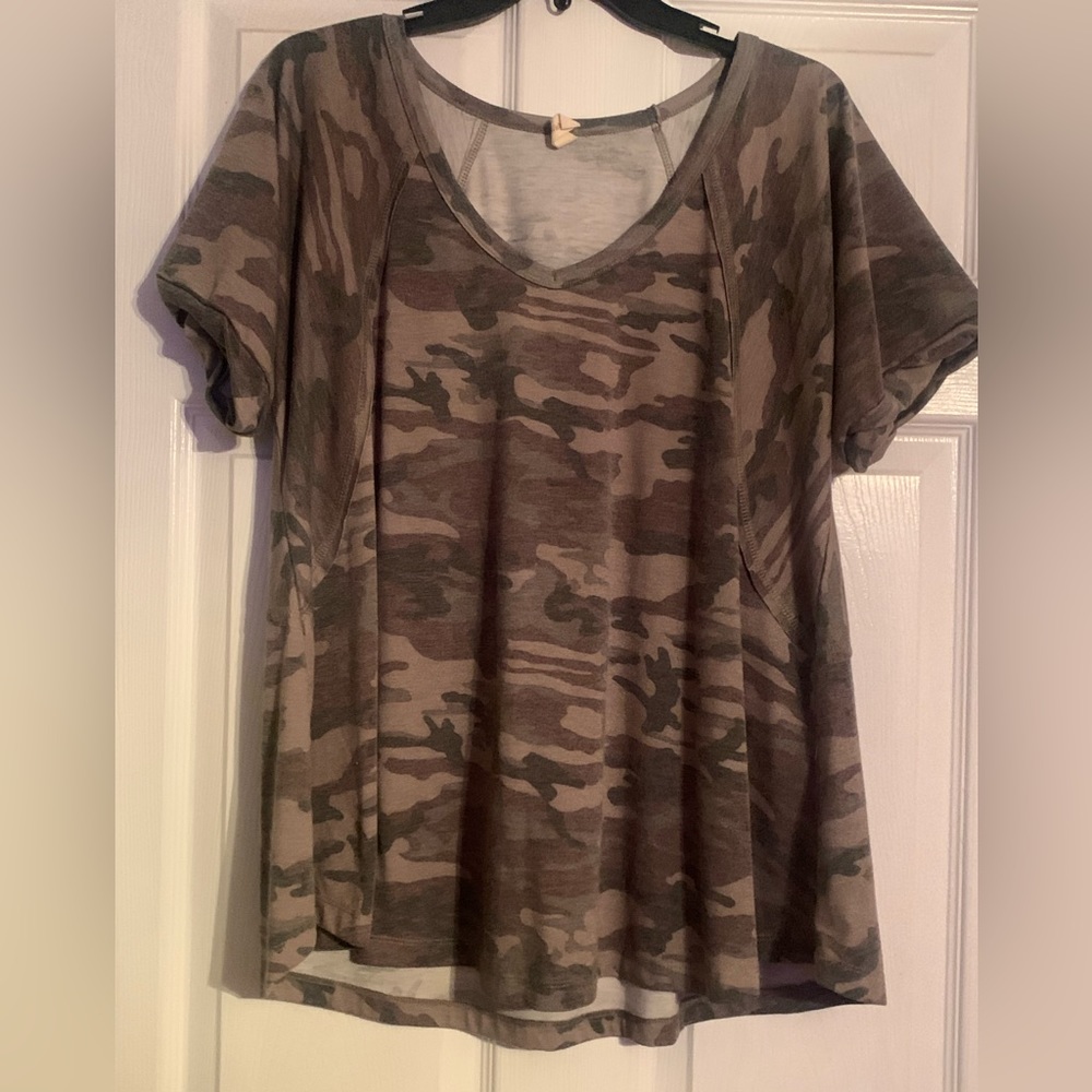 Wishlist Camo distressed Flowy Top